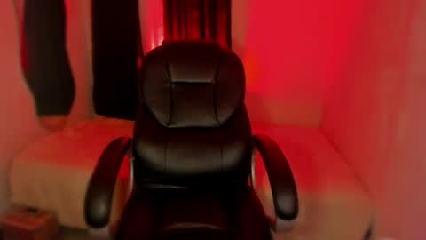 isabella online show from July 2026 03:00:02 AM