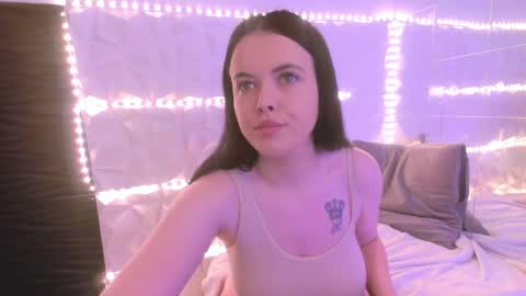 Snapshot of isabell3_ chatting on May 2026 05:45:02 AM Isabelle online show from May 2026 05:45:02 AM