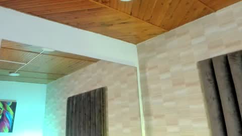   online show from October 2025 09:20:01 AM