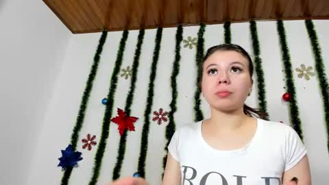 isabella_jaramillo online show from November 2025 12:20:01 PM