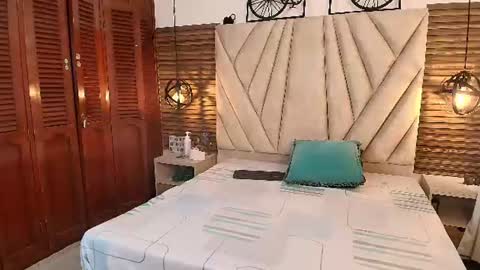 Snapshot of isabella_luxet chatting on July 2026 01:08:02 PM isabella_luxet online show from July 2026 01:08:02 PM
