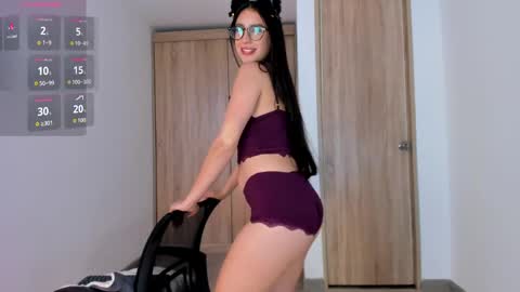 Snapshot of isabella_ospina chatting on May 2026 04:24:02 PM isabella_ospina online show from May 2026 04:24:02 PM