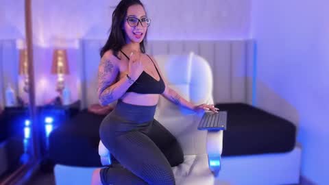 Snapshot of isabella_santamaria chatting on December 2024 12:41:01 AM Isa online show from December 2024 12:41:01 AM
