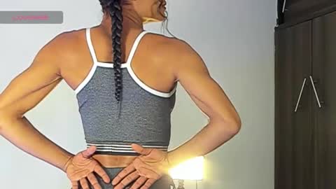 Isabella online show from February 2026 09:31:02 PM