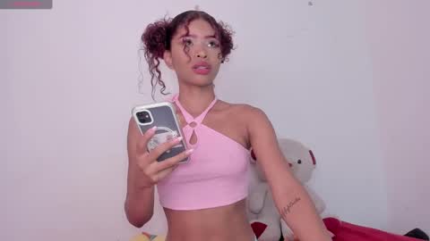 isabella online show from January 2025 05:30:02 AM