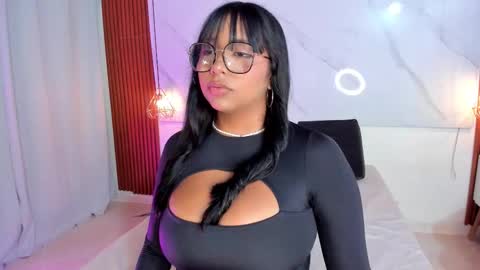 isabella zc online show from January 2026 07:41:01 PM