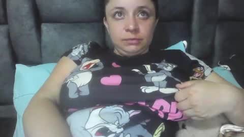 Snapshot of isabellaa_hills_ chatting on June 2026 03:47:01 PM isabellaa_hills_ online show from June 2026 03:47:01 PM