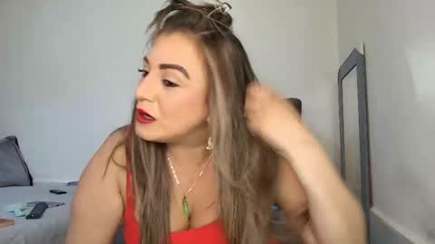 Isabella online show from April 2026 07:33:02 AM