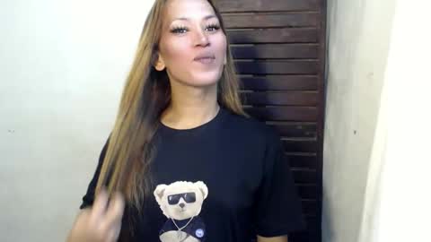 Snapshot of isabellabigcock03 chatting on September 2025 01:49:01 PM isabellabigcock03 online show from September 2025 01:49:01 PM