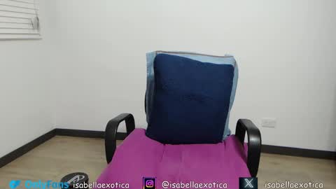 Snapshot of isabellaexotica chatting on January 2025 12:57:02 AM isabellaexotica online show from January 2025 12:57:02 AM