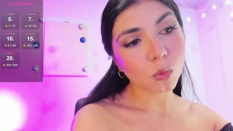 Instagram soybella01  online show from December 2024 06:16:01 PM