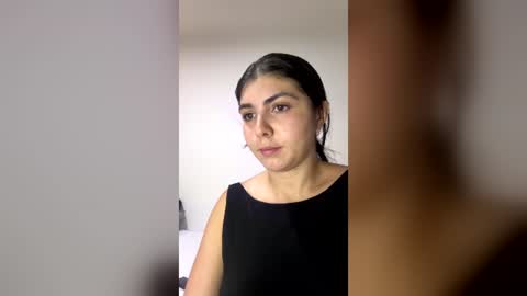 Instagram soybella01  online show from July 2026 11:34:02 PM