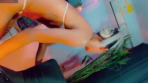 isabellagirs online show from April 2026 08:04:02 AM