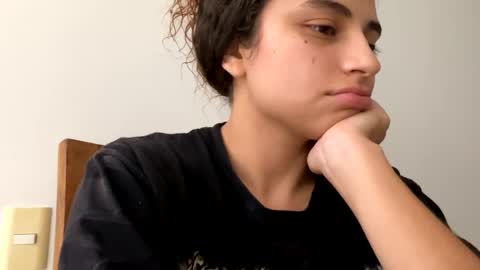 Isabella.. back again  online show from January 2025 10:35:01 PM