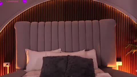 Isa  online show from April 2026 04:26:02 AM