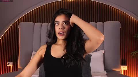 Snapshot of isabellax21 chatting on May 2026 04:39:02 AM Isa online show from May 2026 04:39:02 AM
