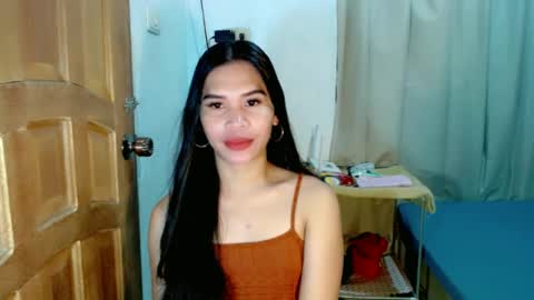 Snapshot of isabelle_amore chatting on June 2026 08:55:02 PM Ysa online show from June 2026 08:55:02 PM