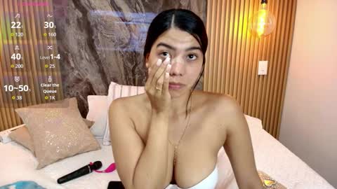 ISADORA online show from October 2025 10:32:01 PM