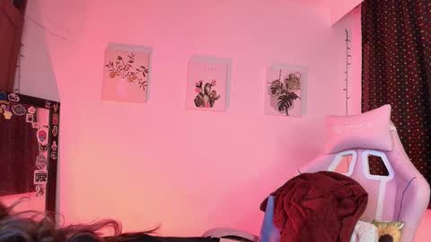 Isabella Ferrer online show from December 2025 04:22:01 AM