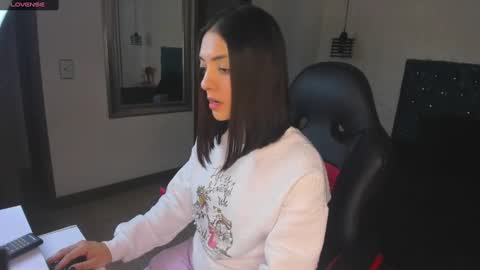 isabel  online show from January 2025 11:06:01 AM