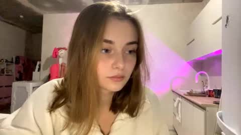 Snapshot of isauratorkelson chatting on November 2025 08:13:02 PM Issa online show from November 2025 08:13:02 PM