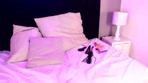 Snapshot of isaxcurves chatting on March 2026 09:42:02 PM Isabela Isa for lovers online show from March 2026 09:42:02 PM