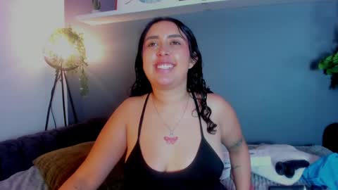Snapshot of isaxcurves chatting on May 2026 01:59:01 PM Isabela Isa for lovers online show from May 2026 01:59:01 PM