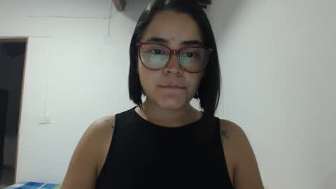 Emma online show from September 2025 03:28:01 AM