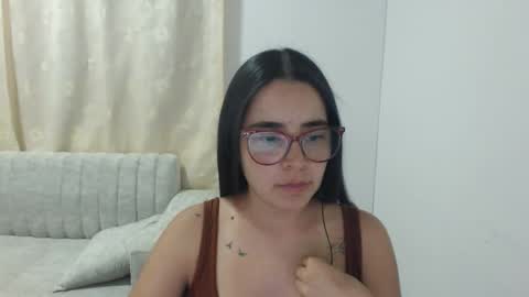 Snapshot of isemma chatting on April 2026 02:20:01 AM Emma online show from April 2026 02:20:01 AM