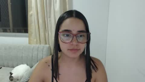 Snapshot of isemma chatting on May 2026 01:56:01 AM Emma online show from May 2026 01:56:01 AM