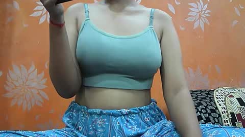 ishika_singh_ online show from September 2025 02:00:02 AM