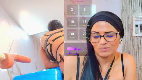 Snapshot of isis_car0lina chatting on June 2026 01:33:01 PM Isis car0lina online show from June 2026 01:33:01 PM