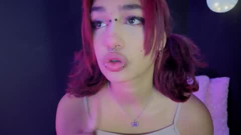 Snapshot of isisjones18 chatting on September 2025 03:50:02 AM Isisjones18 online show from September 2025 03:50:02 AM