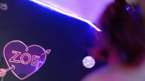 Snapshot of isisjones18 chatting on September 2025 04:24:02 AM Isisjones18 online show from September 2025 04:24:02 AM