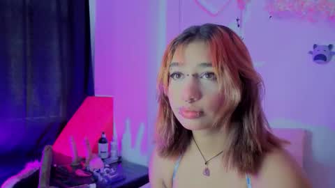 Snapshot of isisjones18 chatting on October 2025 06:42:01 PM Isisjones18 online show from October 2025 06:42:01 PM