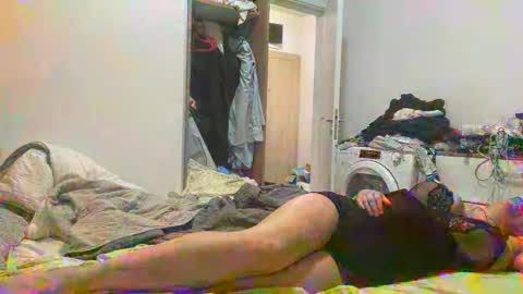 iskrenv online show from November 2025 08:47:01 PM