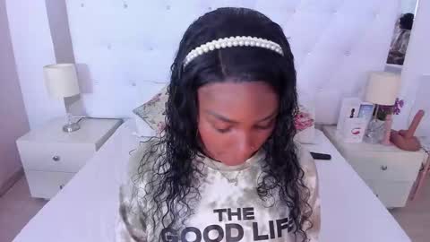 Vanessa online show from October 2025 11:19:01 AM