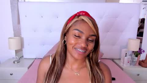 Vanessa online show from November 2025 11:21:02 AM