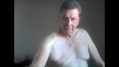 island625103 online show from February 2025 09:10:01 PM