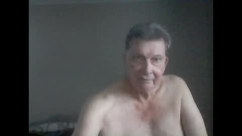 island625103 online show from February 2025 09:33:01 PM