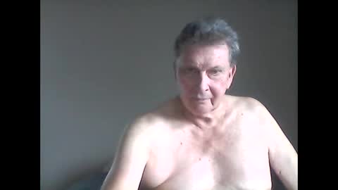 island625103 online show from March 2025 09:20:01 PM