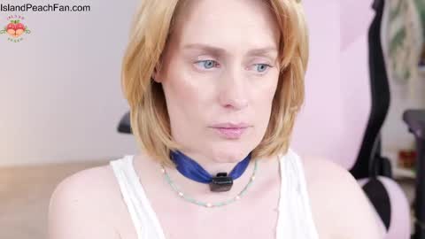 Lou  Peaches online show from April 2026 09:48:02 AM