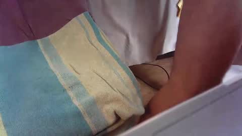 islandforfun online show from January 2025 07:34:01 PM