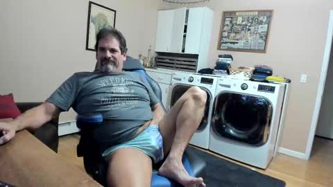 Jim online show from October 2025 09:11:01 AM