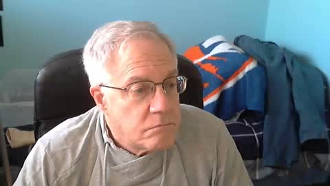 islesman22 online show from December 2024 07:00:02 PM