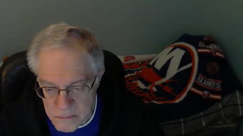islesman22 online show from April 2026 11:57:01 PM