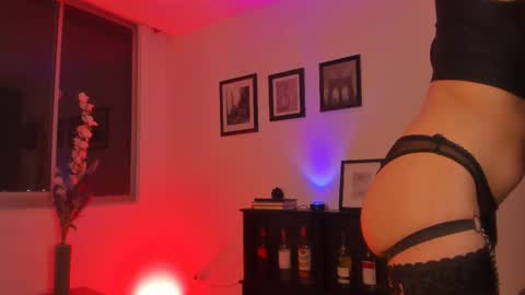 Julyane online show from February 2025 12:38:02 AM