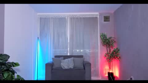 Julyane online show from October 2025 12:22:02 AM