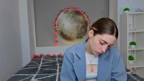 Emilia online show from February 2026 06:10:01 AM