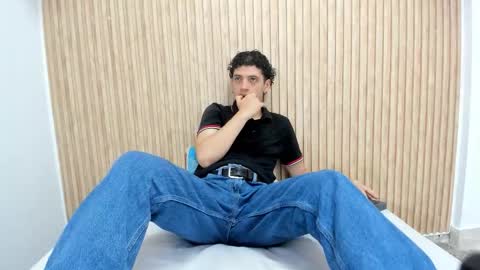 Snapshot of israel_gray chatting on October 2025 07:47:01 PM Israel online show from October 2025 07:47:01 PM